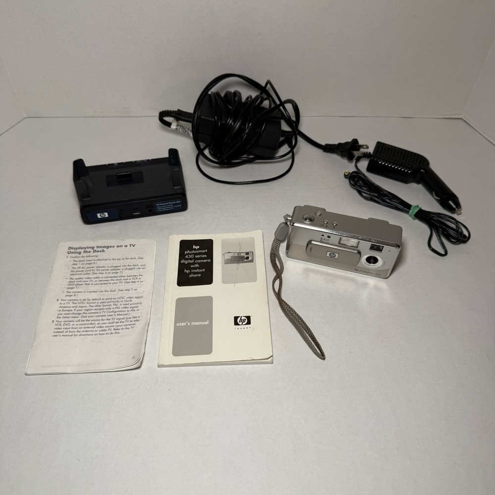 HP Photosmart Camera w/ Accessories